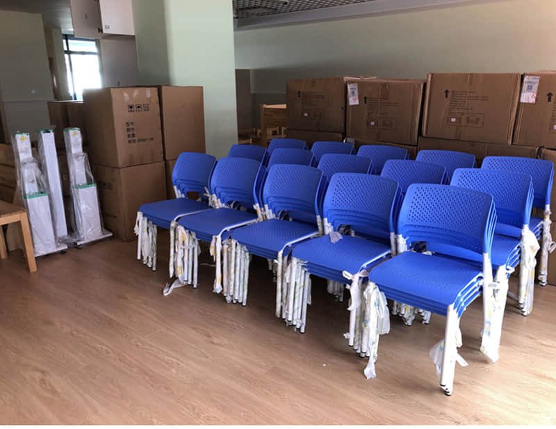 HS612 stackable training chair scene